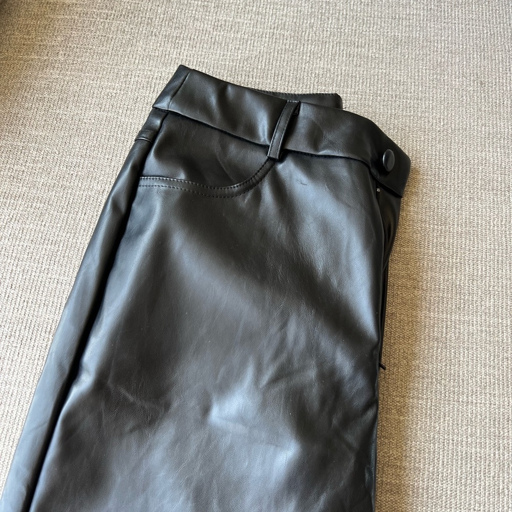 Make Me Chic Leather Pants - Picture 3 of 6